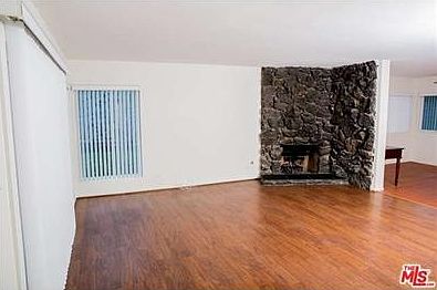 4th image of 23280 Valerio St