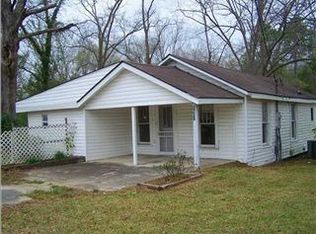 5501 Brown St, Graceville, FL 32440