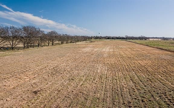 4th image of 4847 County Road 2595