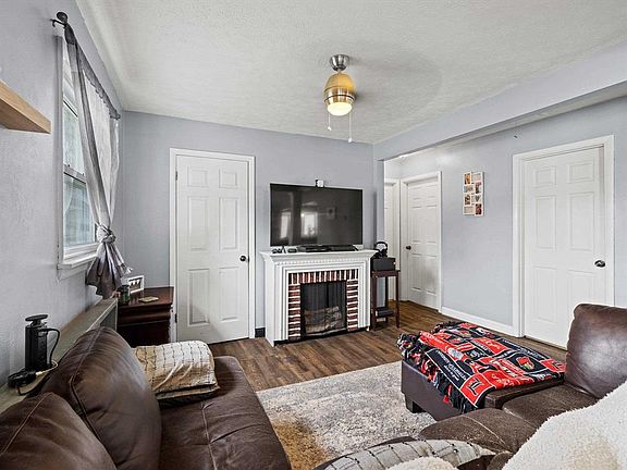 5th image of 4007 Kipling Dr