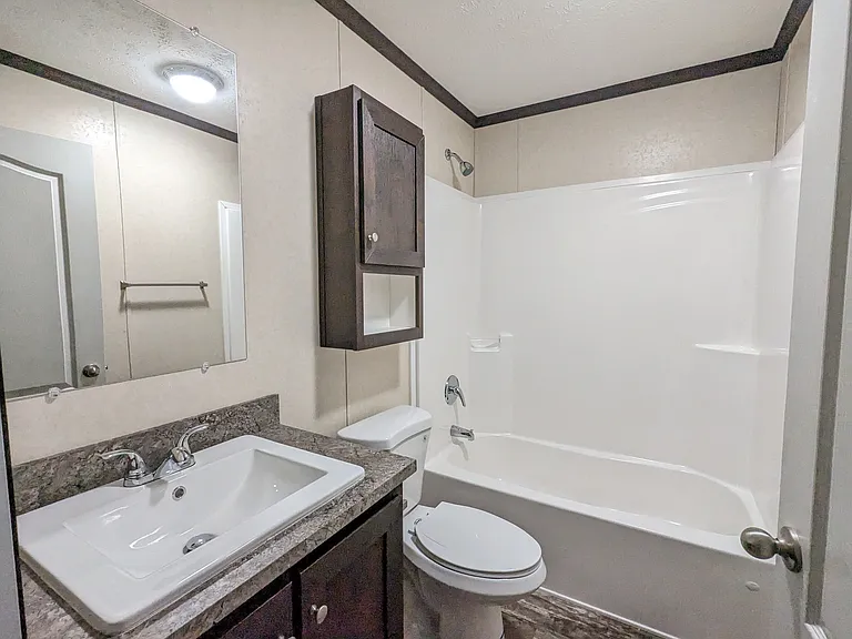 130 Texas St — Photo 10