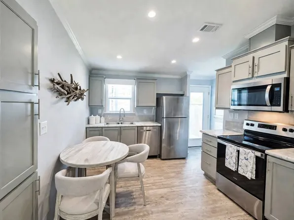 200 S Banana River Dr #B9, Merritt Island, FL 32952