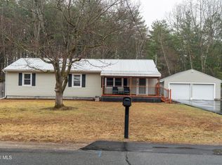 18 Pinewood Road, Queensbury, NY 12804