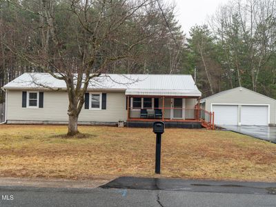 18 Pinewood Road, Queensbury, NY, 12804