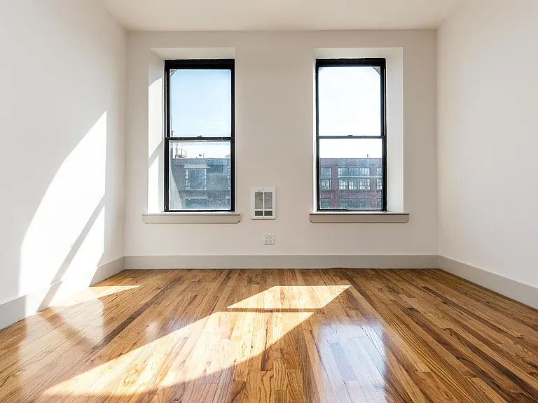 1223 Atlantic Ave #3R — Photo 2