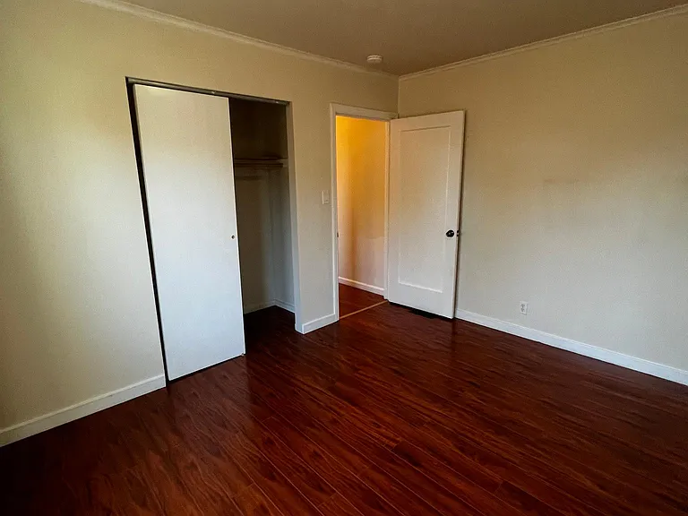 600 2nd Ave — Photo 15