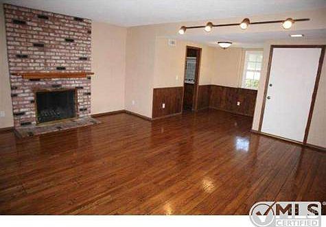 5th image of 22950 Ingomar St
