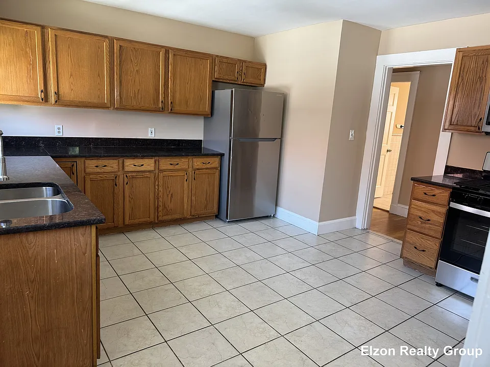 315 Foster St #2