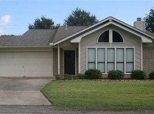 4540 Karen Ln, Groves, TX 77619