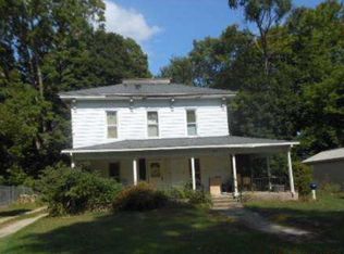 89 Post St, Newaygo, MI 49337