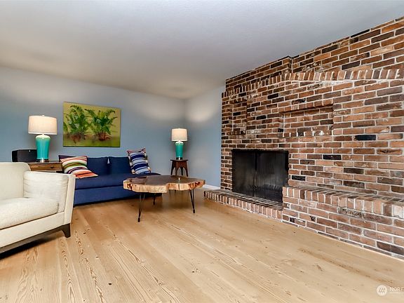 4th image of 7801 25th Avenue E