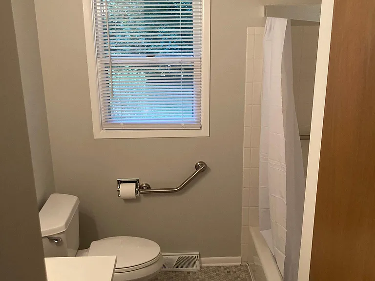 3445 Balsam Ave NE — Photo 9