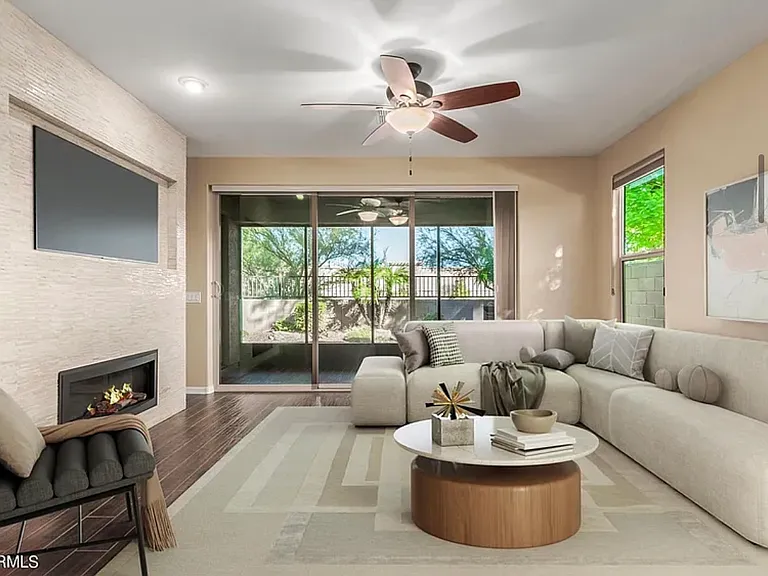 3432 E Strawberry Dr — Photo 3