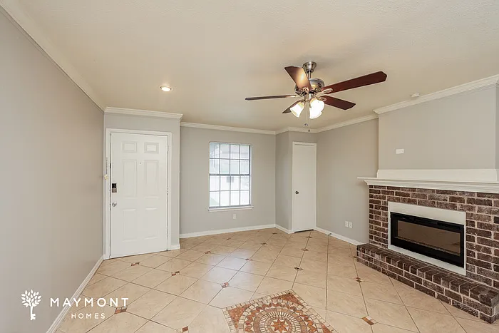 3 bed, 1.5 bath, 1589 sqft, $1,875 — Photo 4