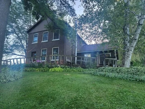 S6143 Spring Valley Rd, Loganville, WI 53943