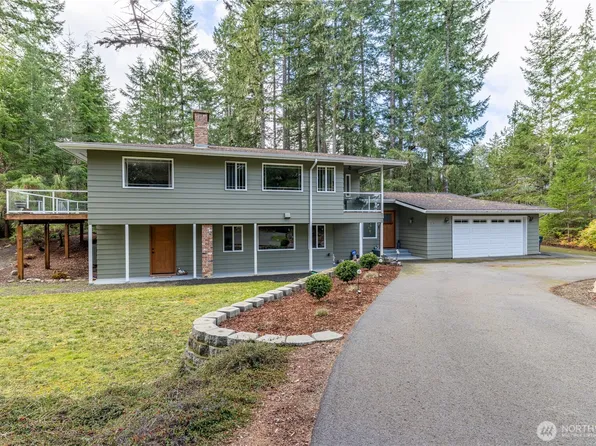 530 E Country Club Drive E, Union, WA 98592