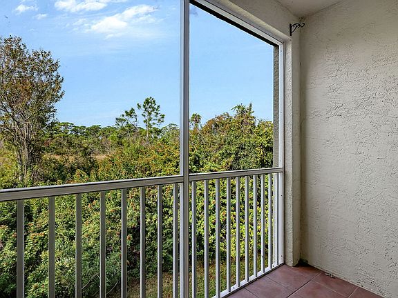 4th image of 4990 Baraldi Cir Unit 208
