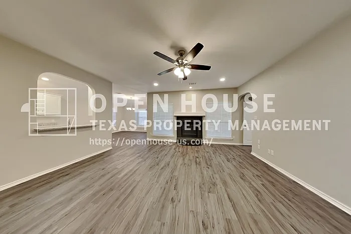 845 Royal Oak Ln — Photo 5