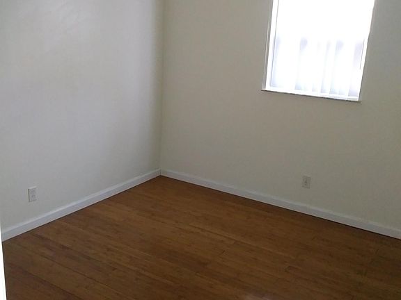 5th image of E39 12th Ave