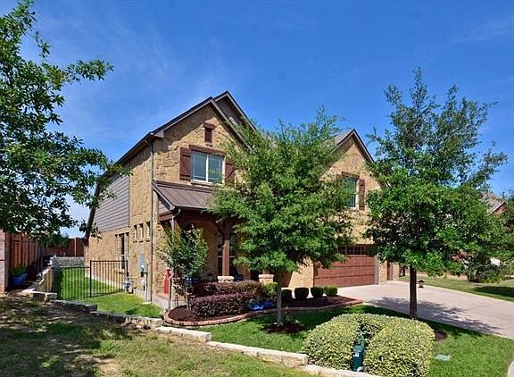 2nd image of 4321 Woodledge Pl