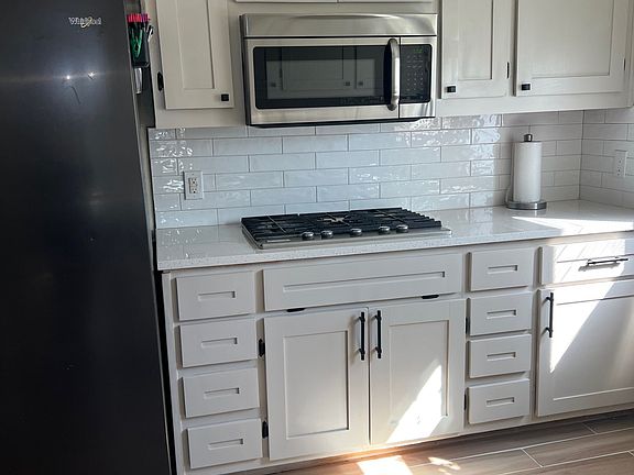 4th image of 119 San Saba Dr