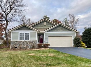 15 E Fairway View Ct, Etowah, NC 28729
