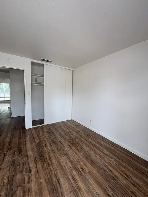 310 S Argyle 106 - 1 — Photo 4