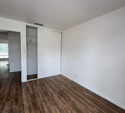 4th image of 310 S Argyle Ave APT 106