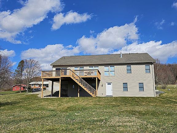 Large deck attached to the sunporch