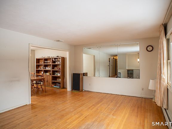 5th image of 41 Longfellow Road