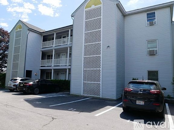 2nd image of 5 Sunset Dr APT 7