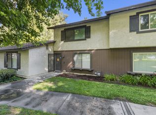 8883 Amigos Pl, Riverside, CA 92504