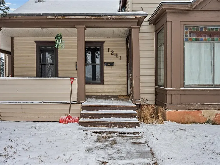 1241 Cedar St #1 — Photo 19