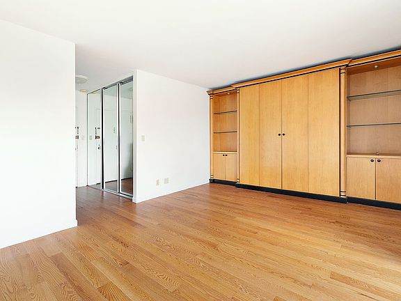 5th image of 42 8th Ave #11E