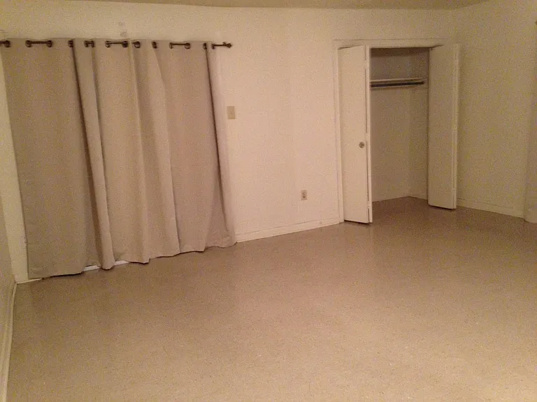 3520 Delaware Ave #1 — Photo 2