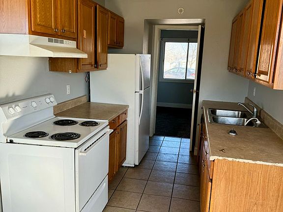 3rd image of 1301 S Westcott St #4