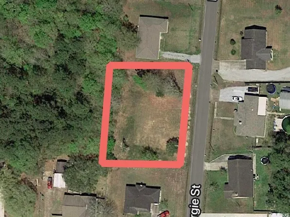 0 Margie St, Waveland, MS 39576