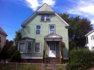 34 Lexington St, Lynn, MA 01902