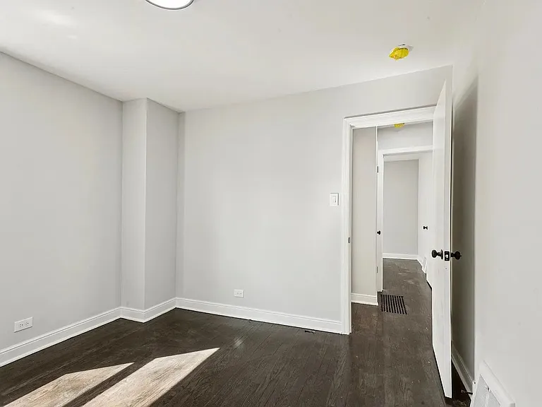 14510 S Emerald Ave — Photo 5