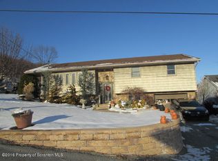 1297 Mine St, Old Forge, PA 18518