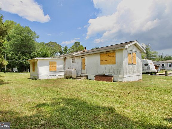 3rd image of 28441 W Springside Dr
