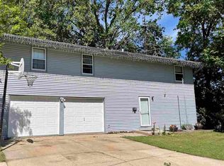 1437 11th Ave, Monroe, WI 53566