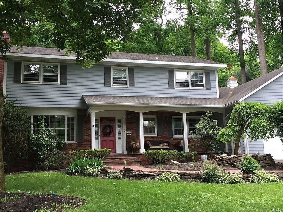 2nd image of 101 Fireside Ln