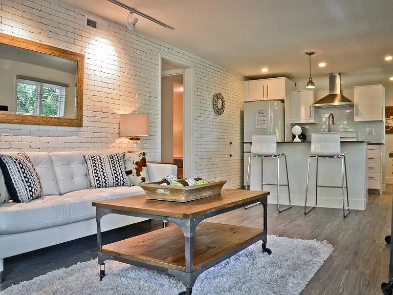 CH-Maxwell Lofts — Photo 40