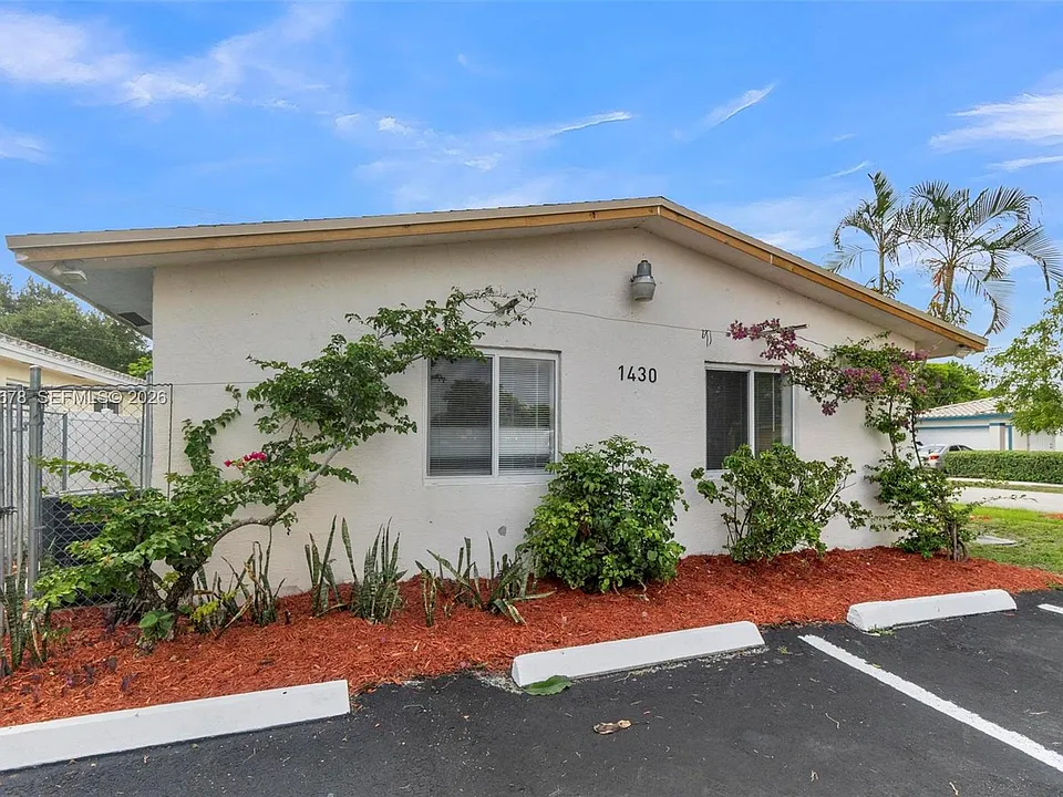 1430 NW 27th Ave #1-2