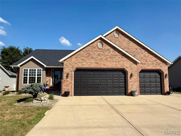 522 Deer Run, Moro, IL 62067