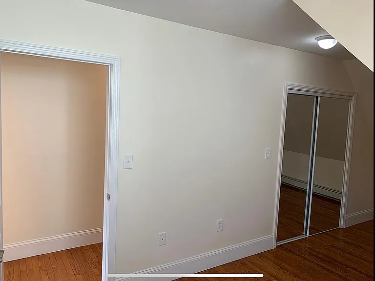 8 Westminster Ave #3 — Photo 10