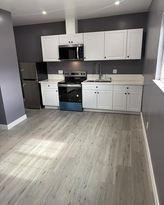 1st image of 3600 Evalee Ln