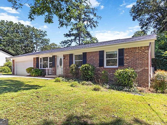 3rd image of 4223 Theresa Ct