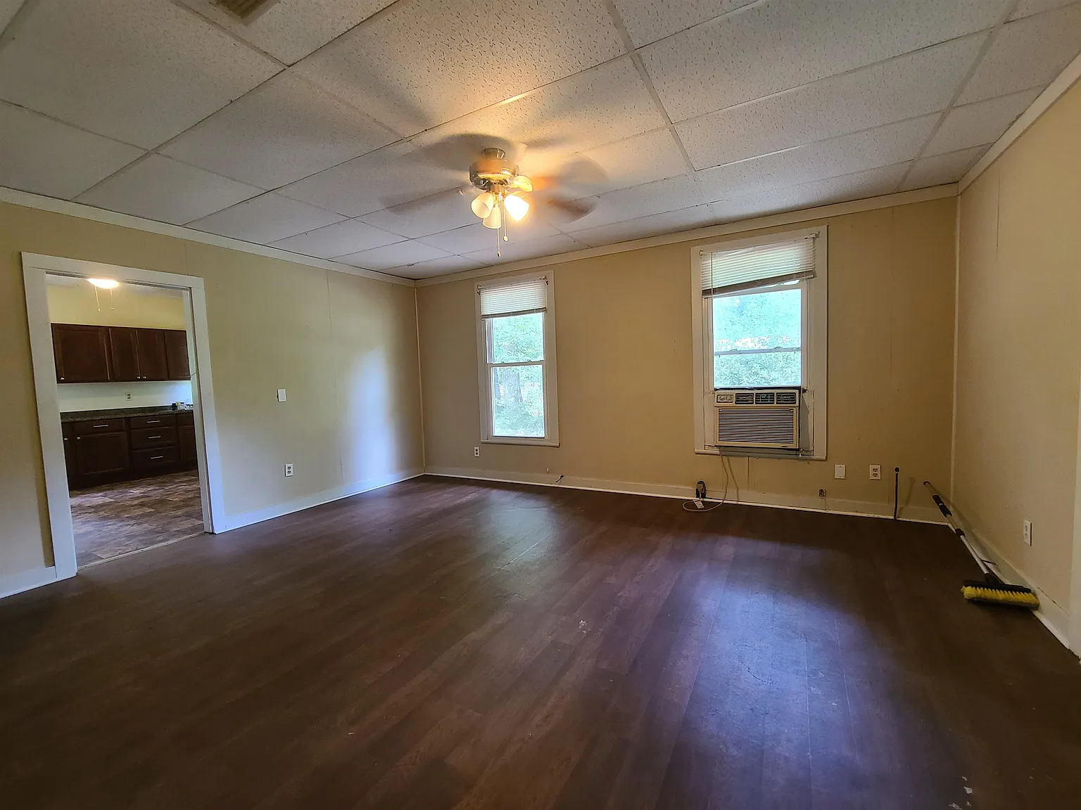 2 bed, 1.0 bath, 1011 sqft, $950 — Photo 4